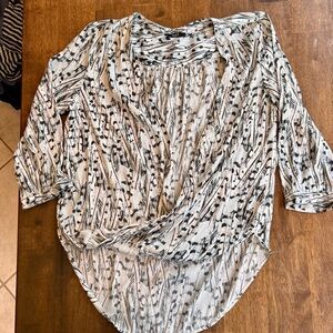 Tart Black and White Abstract Blouse